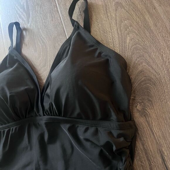 Love My Curves Swimsuit size 16 - Picture 6 of 6